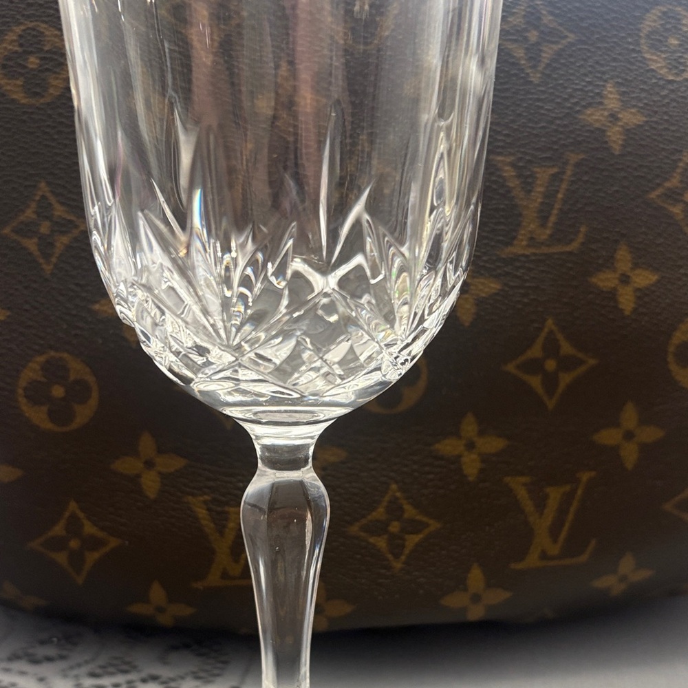 Irish cavnCrystal Wine Glasses 6 Inishfree pattern 1990 - Picture 2 of 6